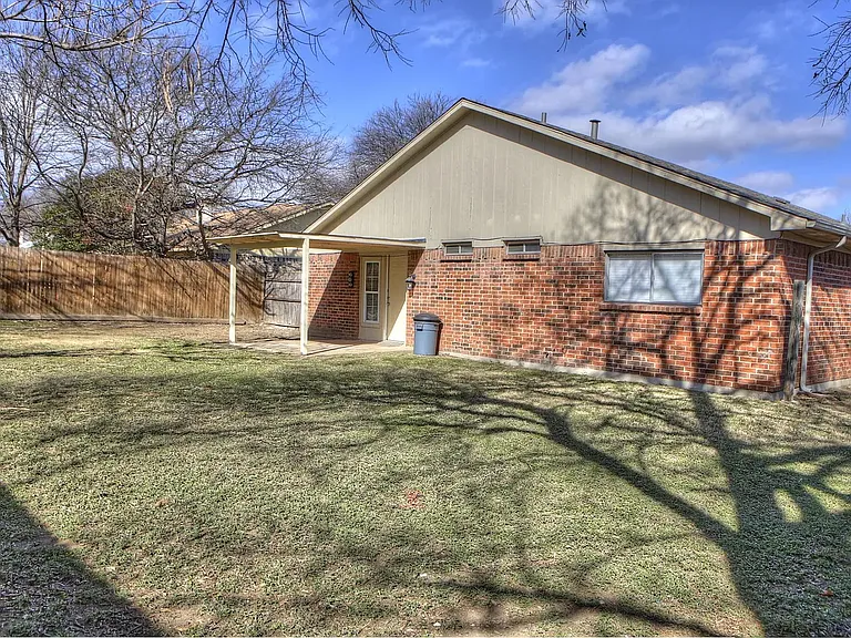 10125 Bugle Dr — Photo 13