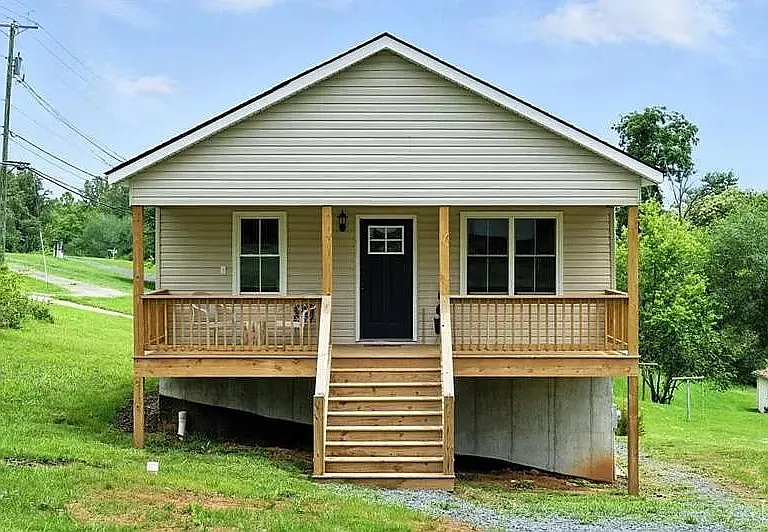 109 Ned Brown Rd