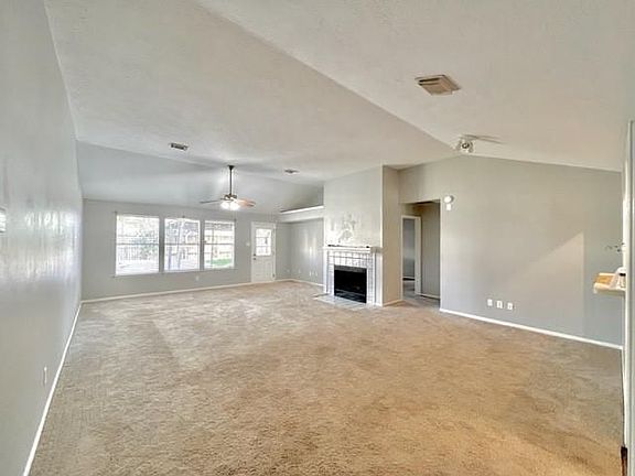3rd image of 15807 Pilgrim Hall Dr