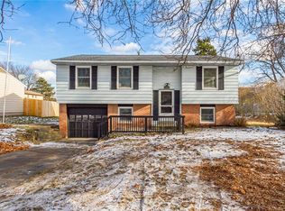 258 Duxbury Rd, Rochester, NY 14626