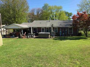 6 Lynwood Dr, Washington, IN 47501
