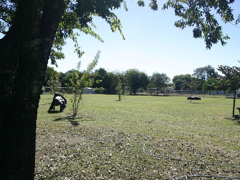 1.5 Acres