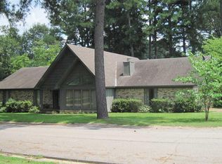 617 W Saline Cir, Benton, AR 72019