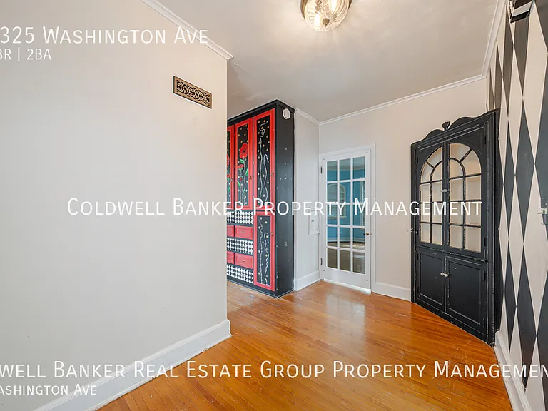 1325 Washington Ave — Photo 4