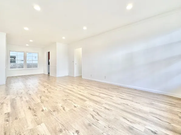 1122 S. Shenandoah St.