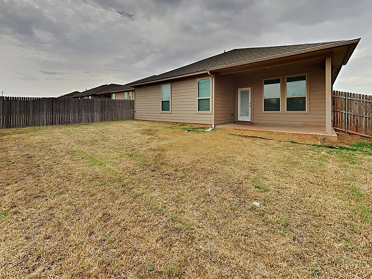 12516 NW 139th Ter — Photo 16