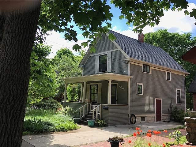 1st image of 707 W Washington St