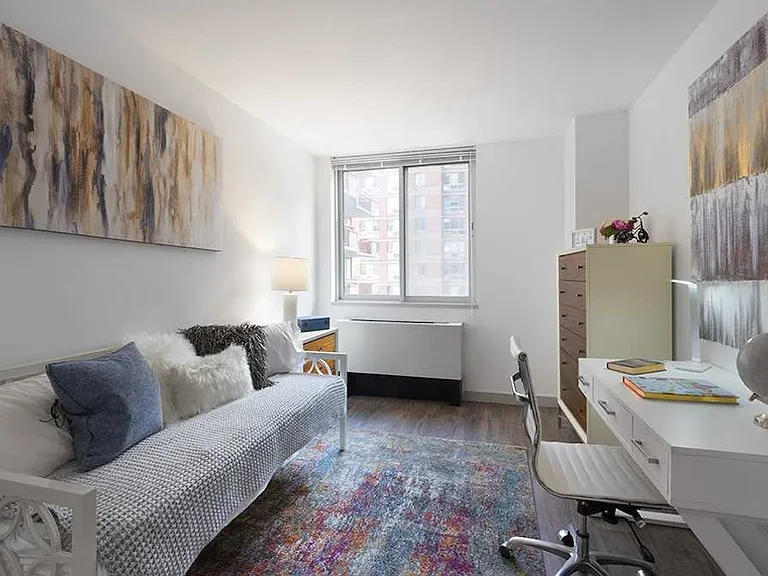 10-40 River Rd #4P10 — Photo 4