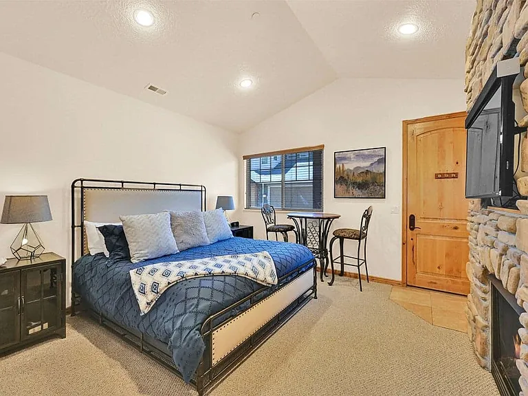5176 E Fairview Loop #1 — Photo 9