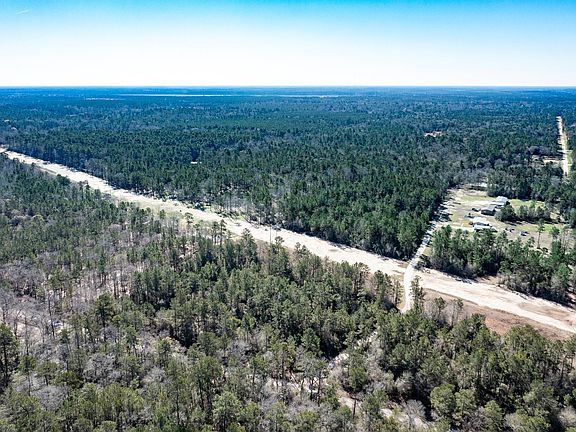 4th image of 651 Jayhawker Rd