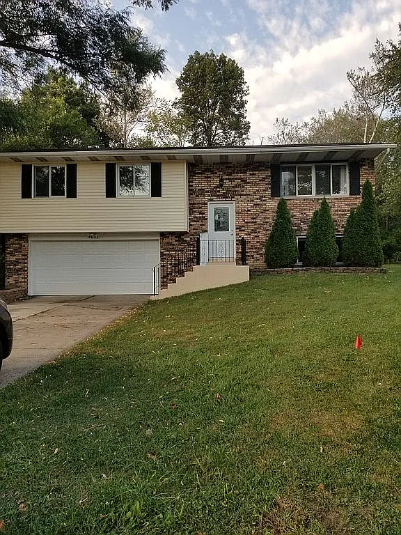 4031 Walnut Hill Cir photo 1