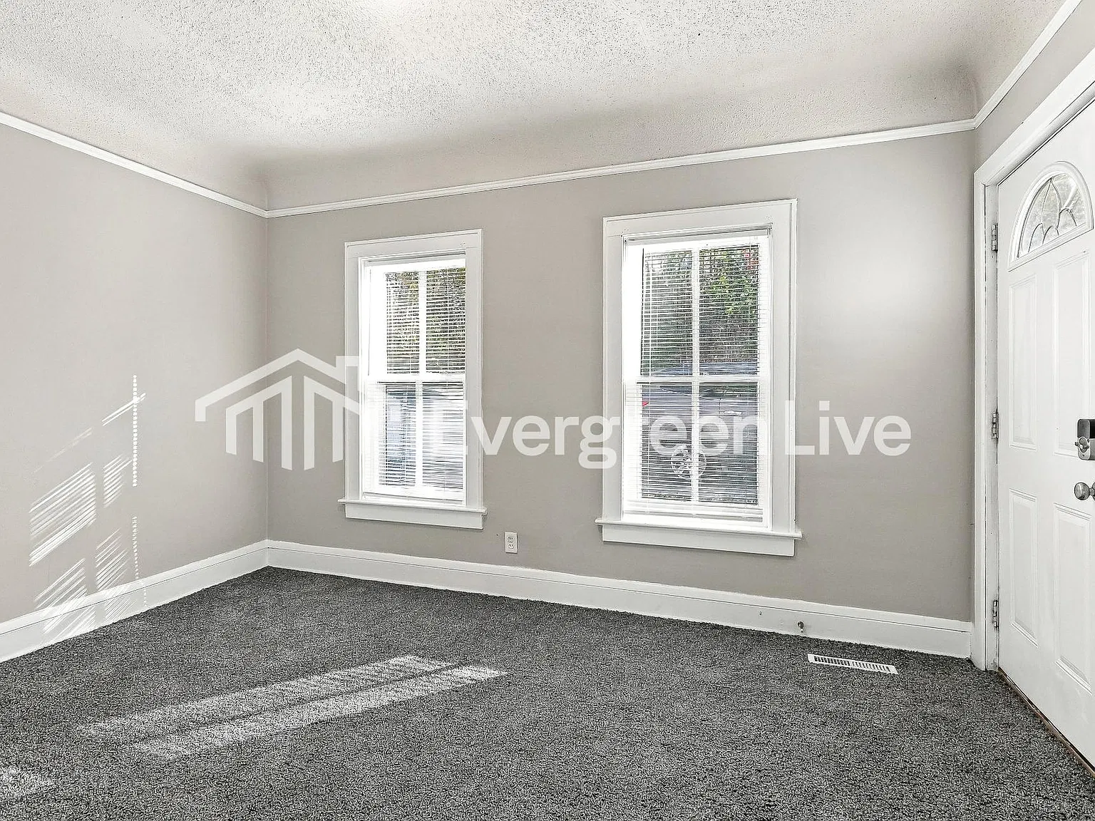 3 bed, 1.0 bath, 1107 sqft, $1,695 — Photo 4