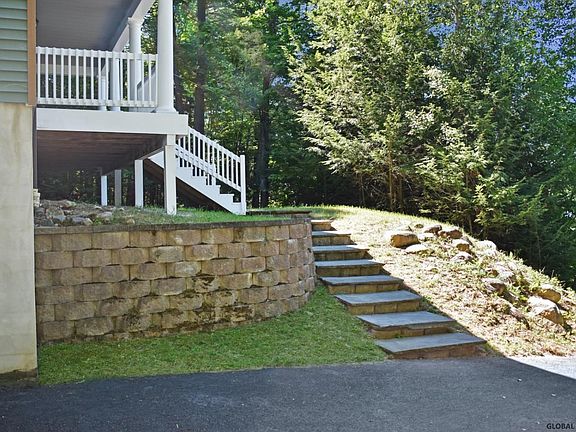 5th image of 706 E Shore Dr