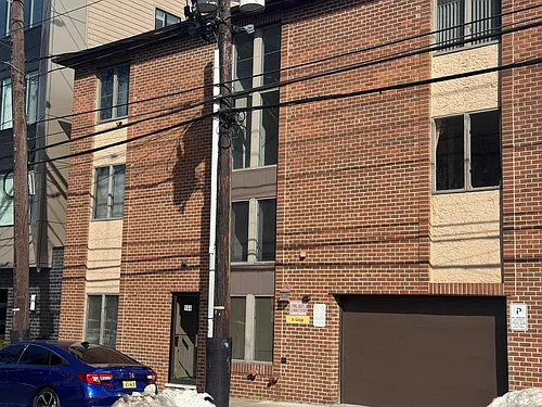 144 70th St #2A Photo 1