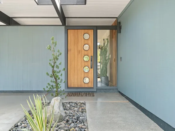 8500 SW Cecilia Ter