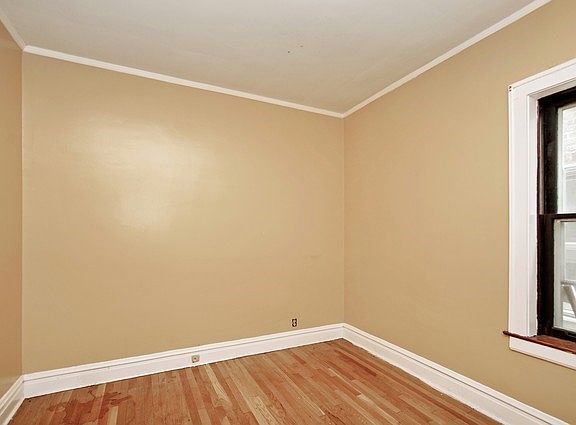 5th image of 4825 N Kedvale Ave