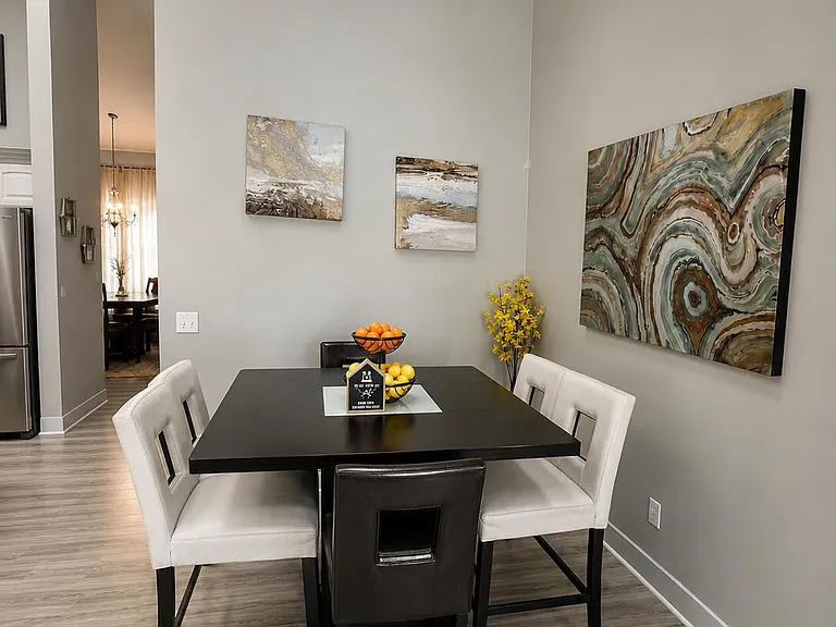 1619 Wiltshire Village Dr — Photo 2