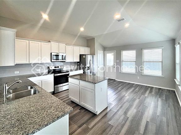 4th image of 5352 Brentlawn Dr
