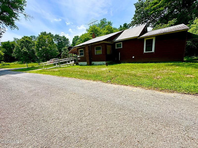 2nd image of 15 East Road