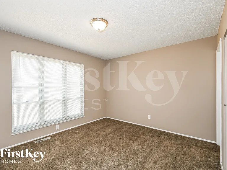 12810 Verwood Dr — Photo 8