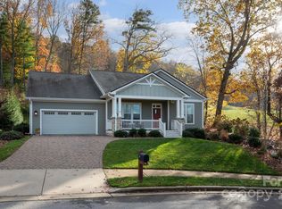 19 Roundtop Ridge Ct, Candler, NC 28715