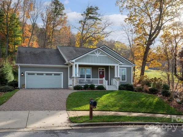 19 Roundtop Ridge Ct, Candler, NC 28715