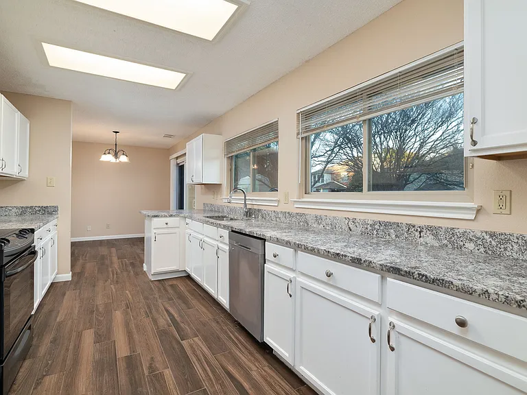3304 Baldwin Park — Photo 8