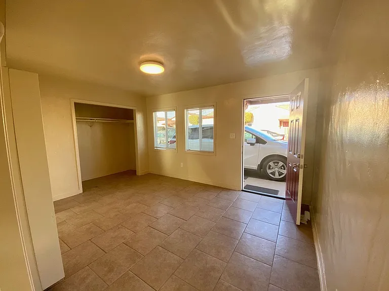 Sanborn Place Apartments — Photo 10