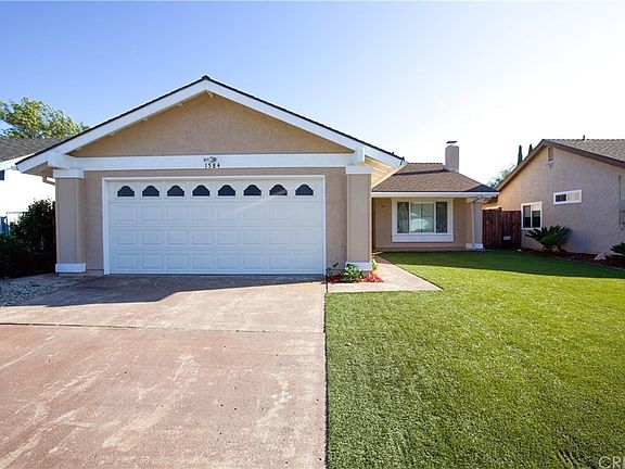2nd image of 1584 Amador Ln