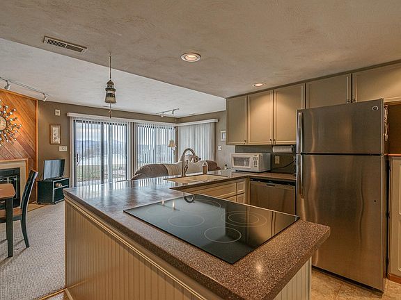 5th image of 110 Sailors Cove Dr Unit 1316