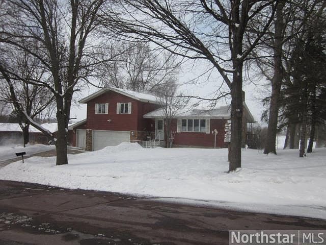 1st image of 111 N Circle Dr