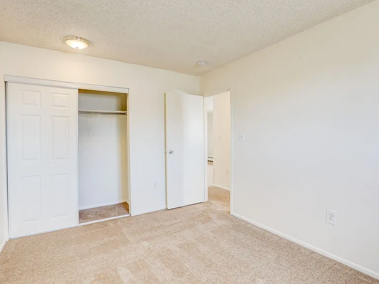 Ralston Park Apartments — Photo 45