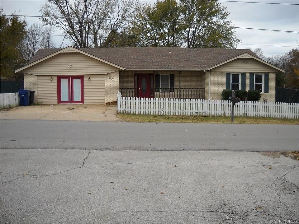 1st image of 601 S Wortman Ave