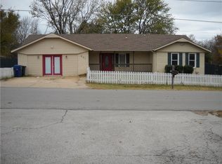 601 S Wortman Ave, Claremore, OK 74017