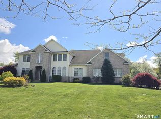 12 Copper Beech Dr, Middletown, CT 06457