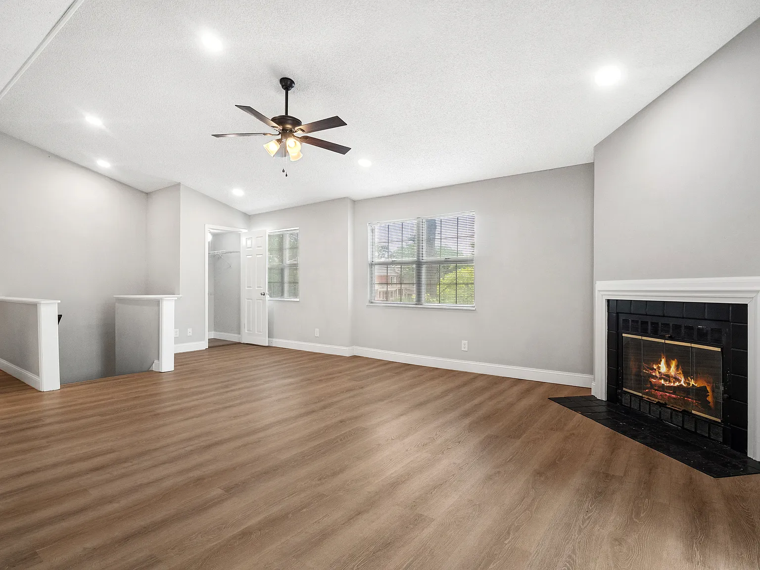 2 bed, 1125 sqft, $2,185 — Photo 3
