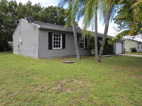 4th image of 3165 SE East Blackwell Drive