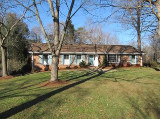 290 Post Oak Rd, Kernersville, NC 27284