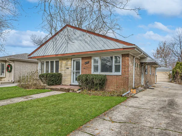 6332 W Estes Ave, Chicago, IL 60646