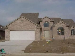 51214 Shadowridge, Macomb, MI 48042