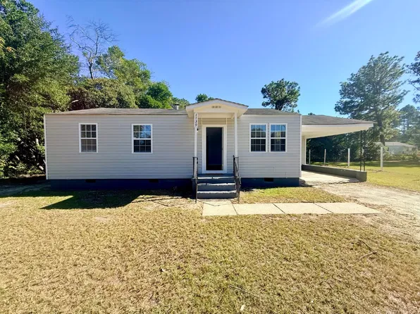 1139 Charmain St, Fayetteville, NC 28311