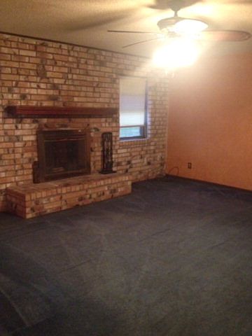 2nd image of 201 Wolf Glen St
