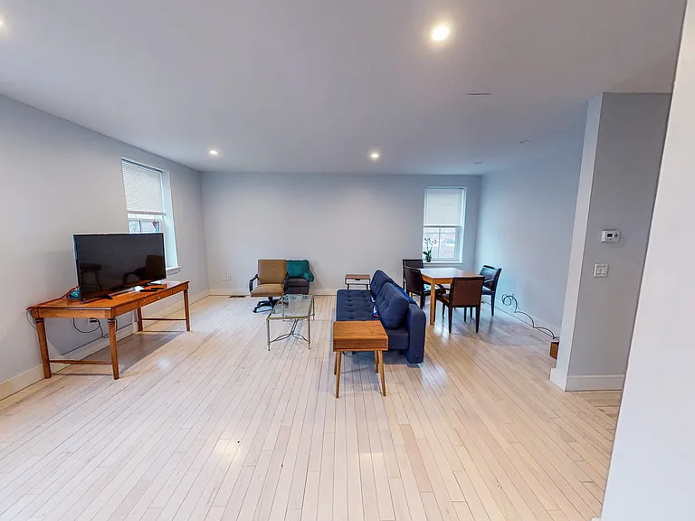 855 State St #TOWNHOUSE — Photo 20