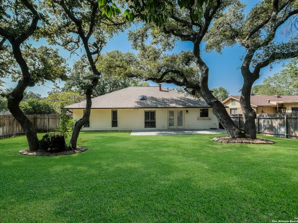 9203 KINGS CROSS ST, San Antonio, TX 78254