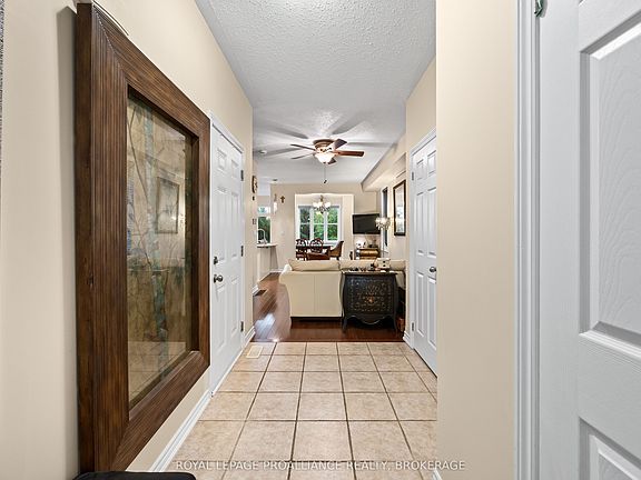 3rd image of 901 Ascot Ln