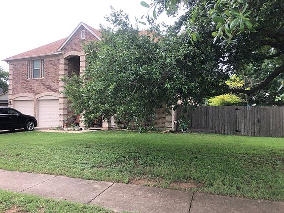 2nd image of 865 Fair Ln