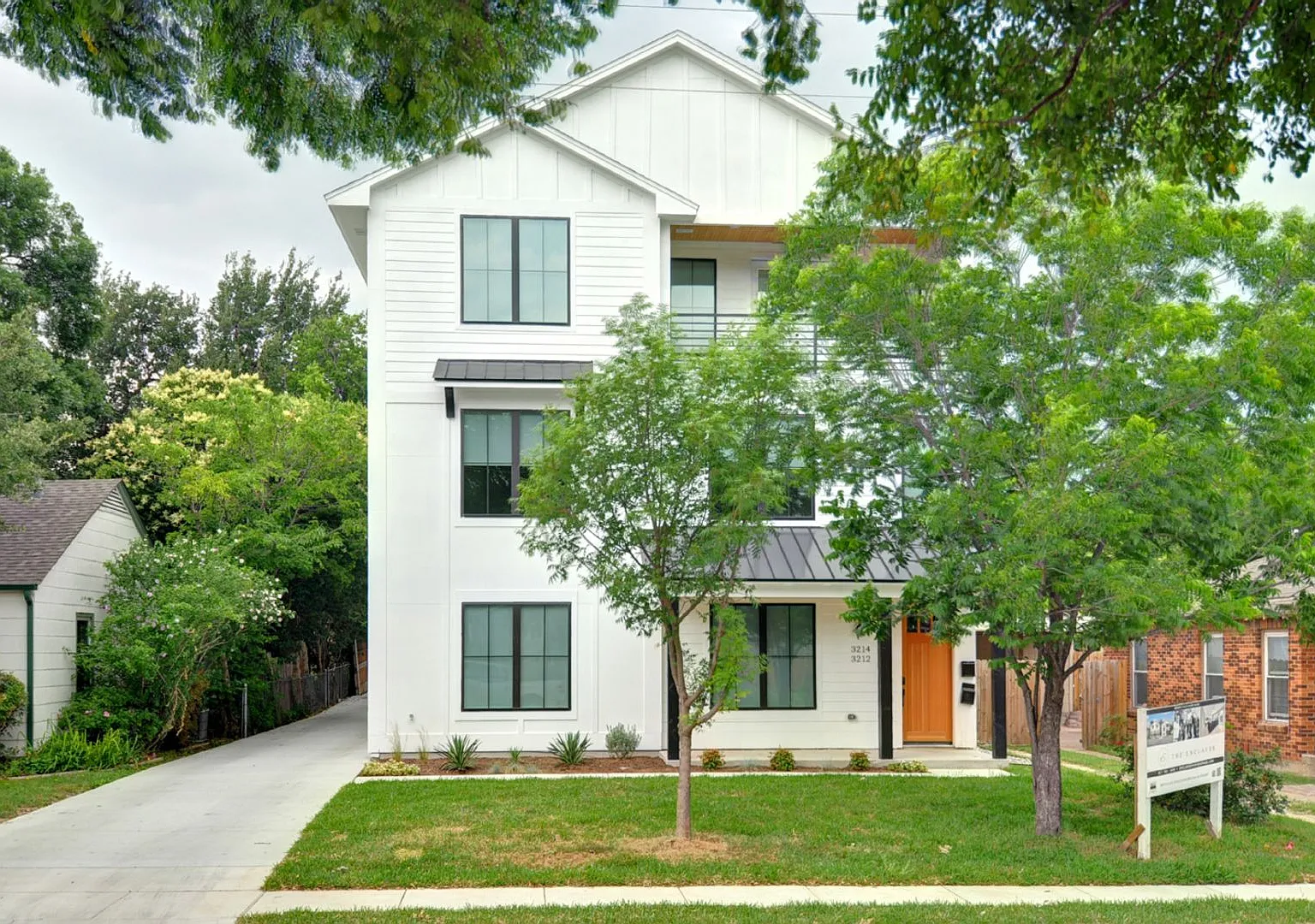 3212 McCart Ave-2028 — Photo 2