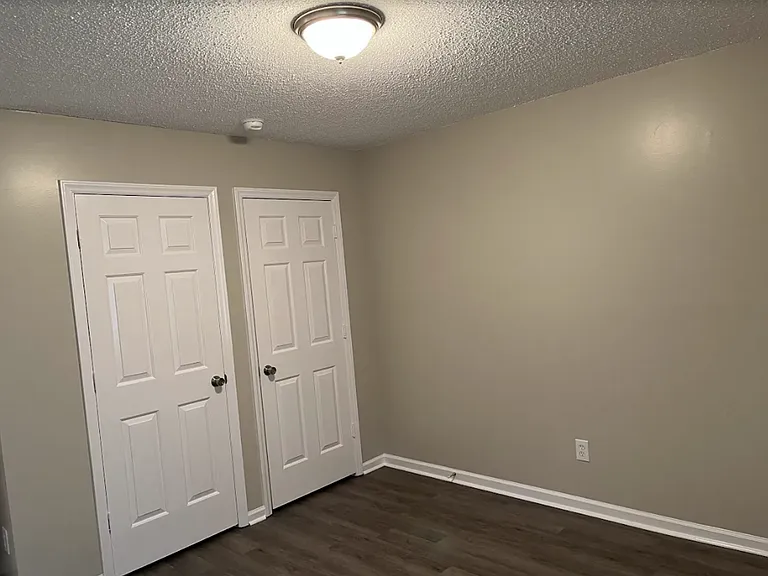 Two bedroom, 1.5 bath condo in High Point--Oakmont Condominiums — Photo 15