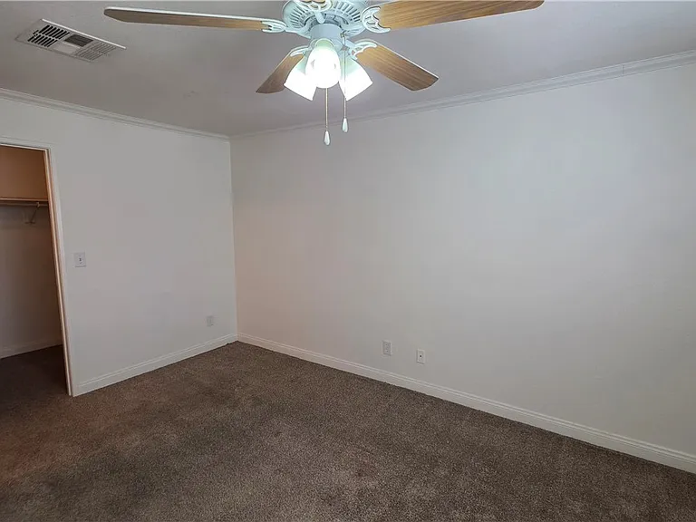 8600 W Charleston Blvd #2124 — Photo 11