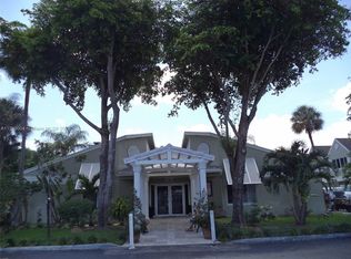 17515 NW 67th Ct #O-22, Hialeah, FL 33015